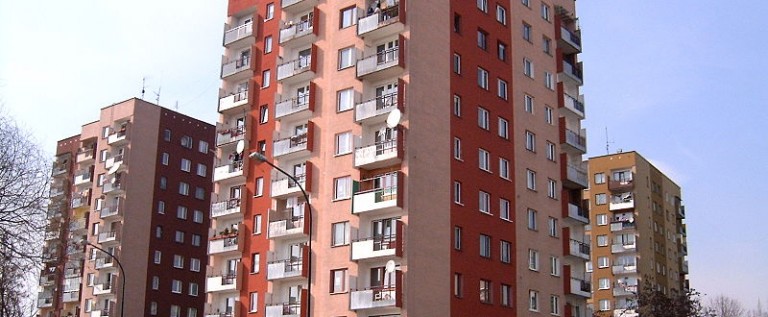 Mieszkania w stolicy znowu dużo droższe niż w całej Polsce