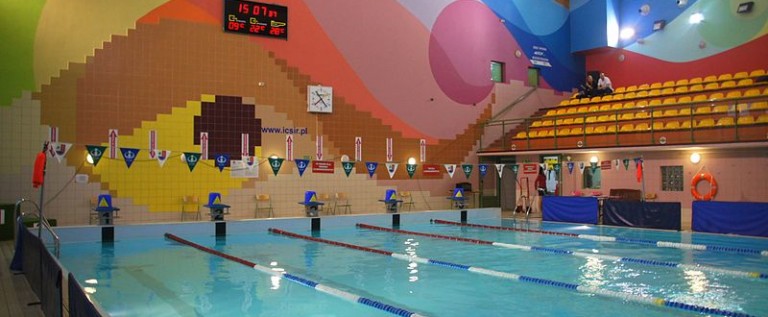 Kolektory podgrzeją baseny w Mielcu