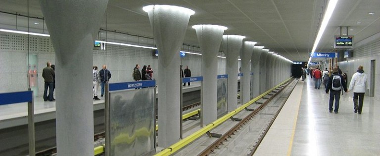 Metro w nocy do czerwca