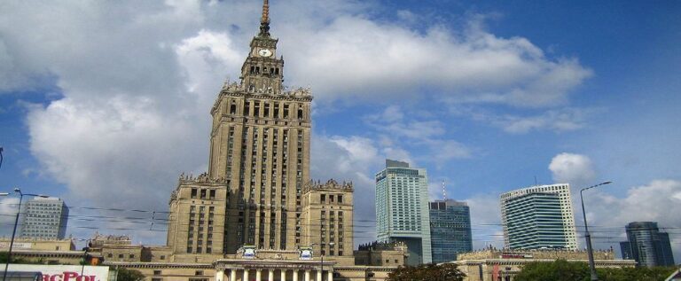 Jak Warszawa ocenia prezydent miasta?