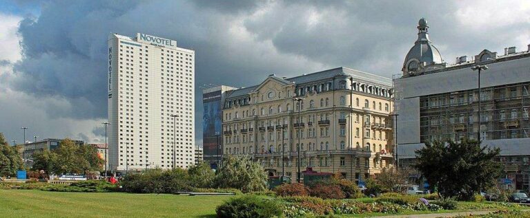 Najtańsze luksusowe hotele są w Warszawie