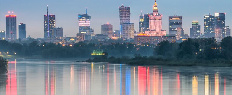 Warszawa z najwyższą wieżą w UE, regiony z nowymi rekordami
